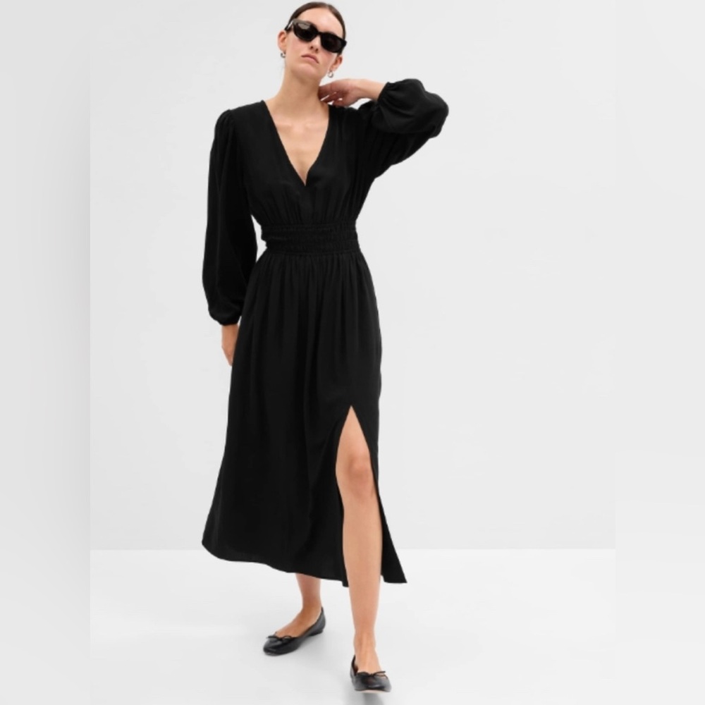 NWT GAP Smocked V-Neck Maxi Dress